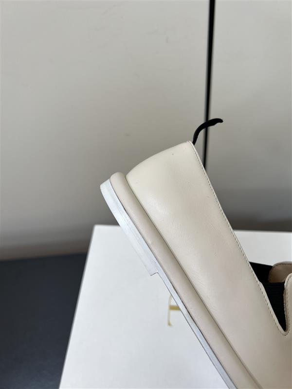 2025112812814782 290